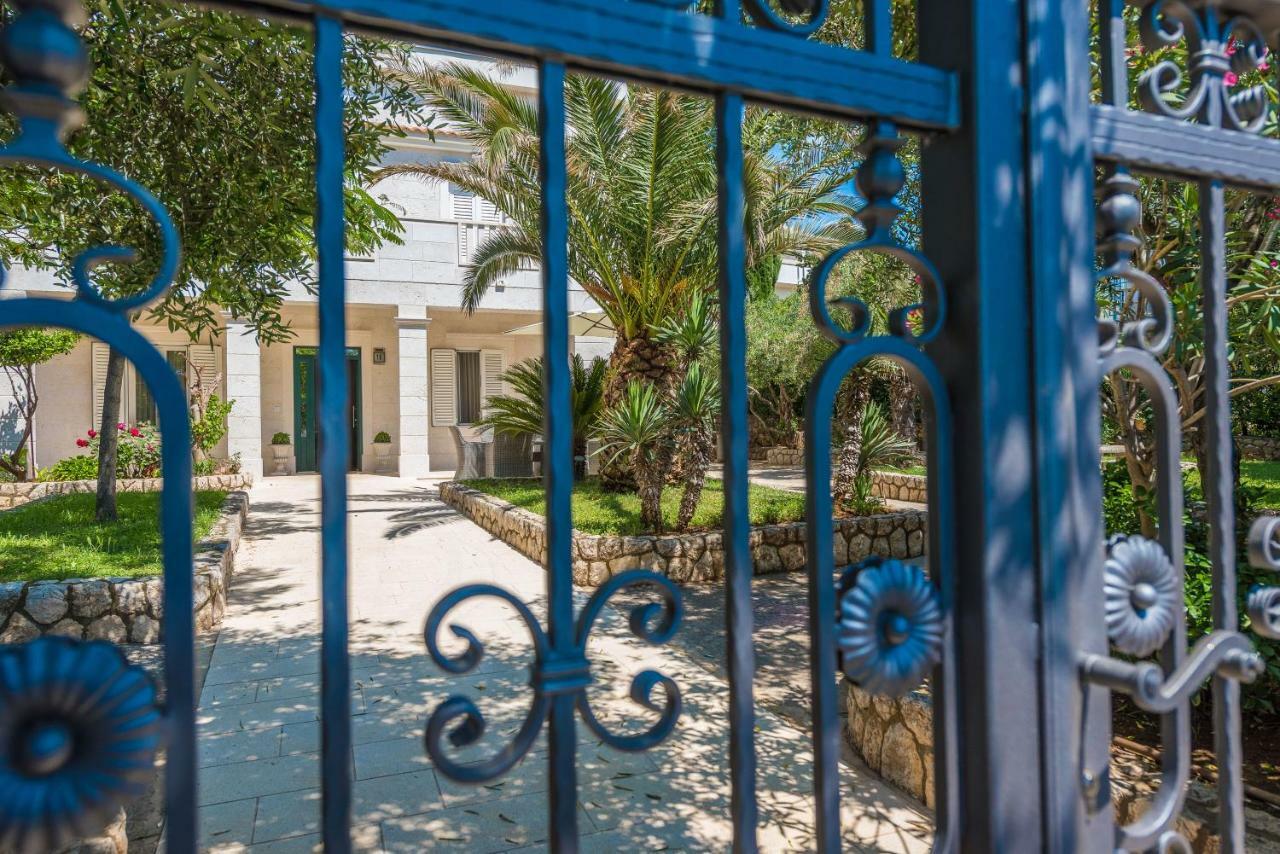Villa Bella With Pool نوفاليا المظهر الخارجي الصورة