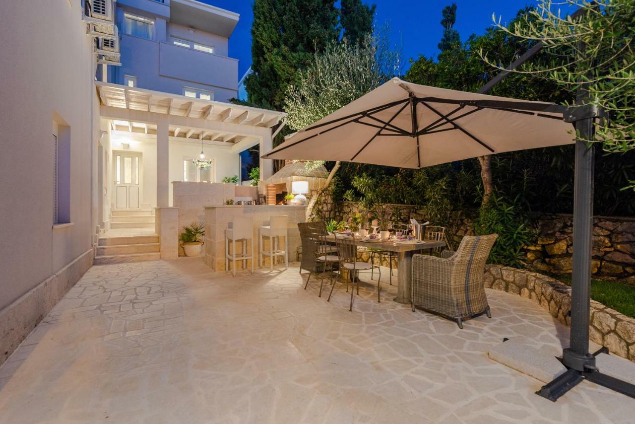 Villa Bella With Pool نوفاليا المظهر الخارجي الصورة